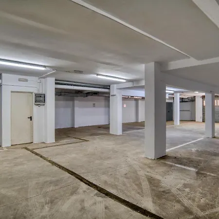 Apartment Centre Ap 3 *